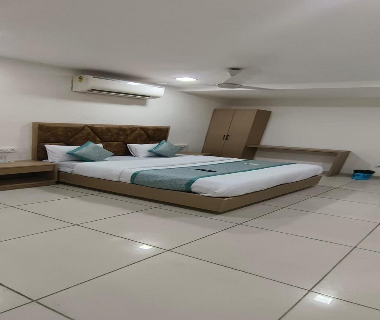 Hotel Nest View Ahmedabad Exterior foto